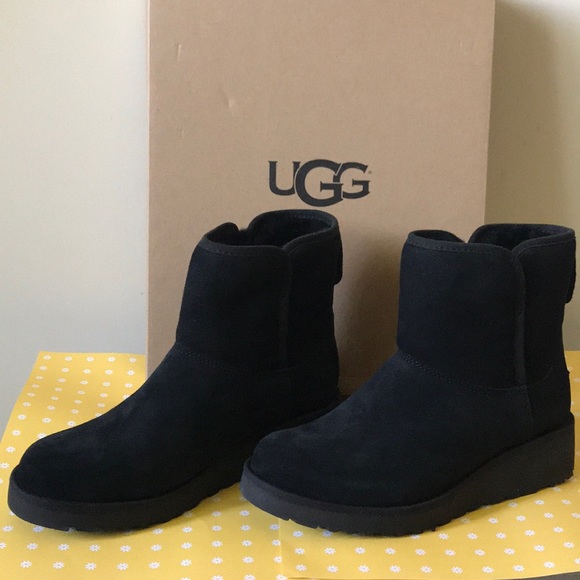 kristin ugg black